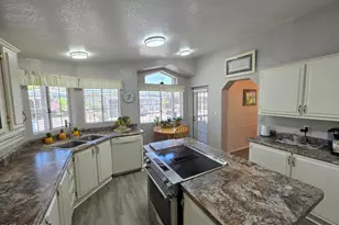 2233 E Behrend Dr, Phoenix, AZ 85024 - Photo 8