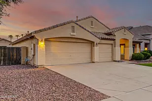 8239 W Harmony Ln, Peoria, AZ 85382 - Photo 4