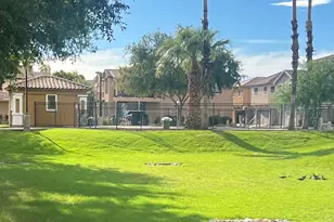 2551 N 73rd Dr, Phoenix, AZ 85035 - Photo 2
