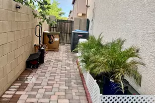 2551 N 73rd Dr, Phoenix, AZ 85035 - Photo 36