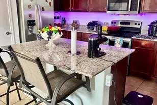 2551 N 73rd Dr, Phoenix, AZ 85035 - Photo 10