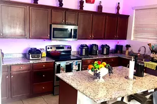 2551 N 73rd Dr, Phoenix, AZ 85035 - Photo 14