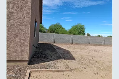 932 W Carter Road, Phoenix, AZ 85041 - Photo 32