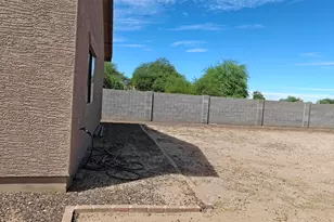 932 W Carter Rd, Phoenix, AZ 85041 - Photo 32
