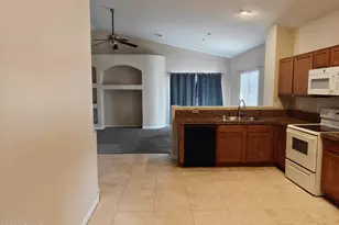 932 W Carter Rd, Phoenix, AZ 85041 - Photo 14
