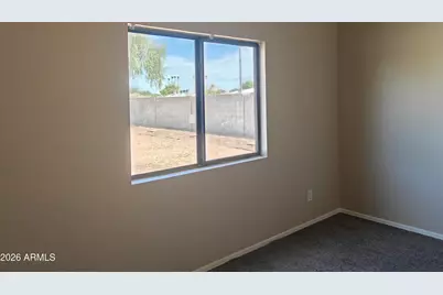 932 W Carter Road, Phoenix, AZ 85041 - Photo 22