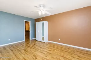 2336 E Waltann Ln, Phoenix, AZ 85022 - Photo 12