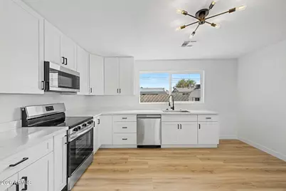 3123 W Windrose Drive, Phoenix, AZ 85029 - Photo 14