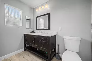 701 N 111th Dr, Avondale, AZ 85323 - Photo 10