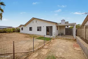 15243 N 52nd Dr, Glendale, AZ 85306 - Photo 32