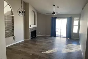 3920 E Orchid Ln, Phoenix, AZ 85044 - Photo 2
