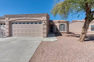 2101 S Yellow Wood, Mesa, AZ 85209 - Photo 2
