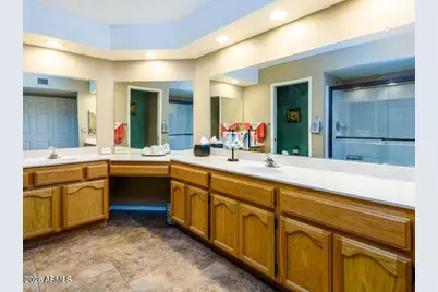 10254 E Spring Creek Road, Sun Lakes, AZ 85248 - Photo 8