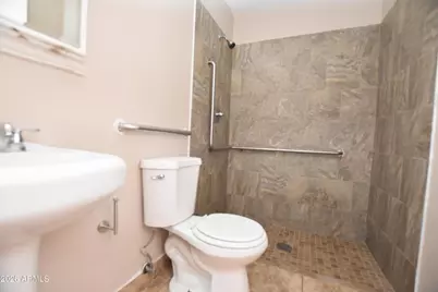 6301 W Earll Drive, Phoenix, AZ 85033 - Photo 14