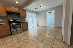 6301 W Earll Dr, Phoenix, AZ 85033 - Photo 4