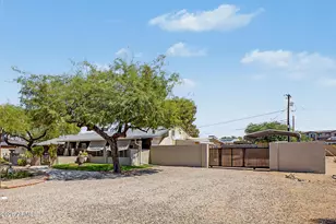 2233 N Sunset Dr, Mesa, AZ 85215 - Photo 34