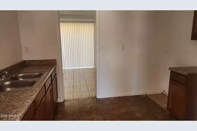 2240 W Morten Avenue #Apt A, Phoenix, AZ 85021 - Photo 1