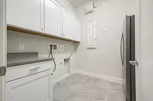 2847 E Los Gatos Dr, Phoenix, AZ 85050 - Photo 36