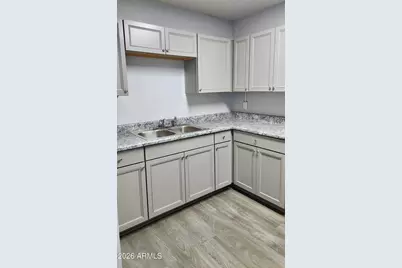 7561 N 27th Avenue, Phoenix, AZ 85051 - Photo 2