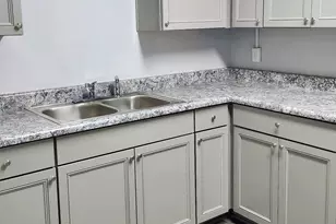 7561 N 27th Ave, Phoenix, AZ 85051 - Photo 2