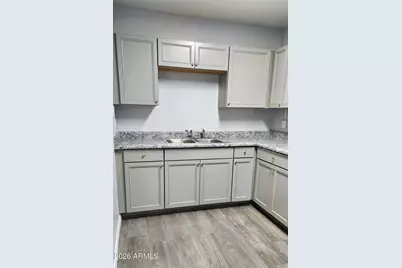 7561 N 27th Avenue, Phoenix, AZ 85051 - Photo 4