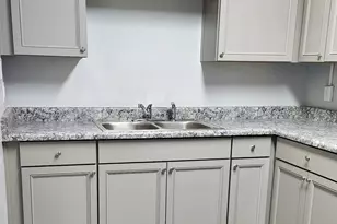 7561 N 27th Ave, Phoenix, AZ 85051 - Photo 4