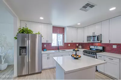 547 W Mahoney Avenue, Mesa, AZ 85210 - Photo 10