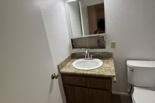 8131 N 107th Ave, Peoria, AZ 85345 - Photo 14