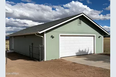 305 S Reed Road, Chino Valley, AZ 86323 - Photo 2