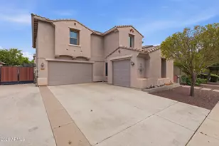 15582 W Cortez St, Surprise, AZ 85379 - Photo 2