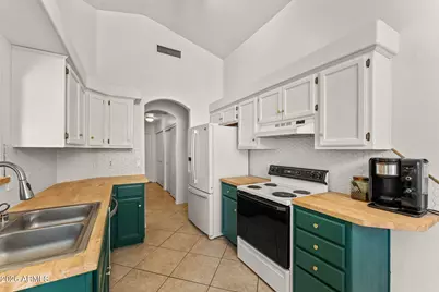 8414 W Troy Street, Peoria, AZ 85382 - Photo 14