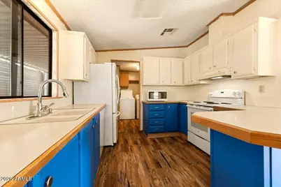 327 Lampliter Village, Clarkdale, AZ 86324 - Photo 8