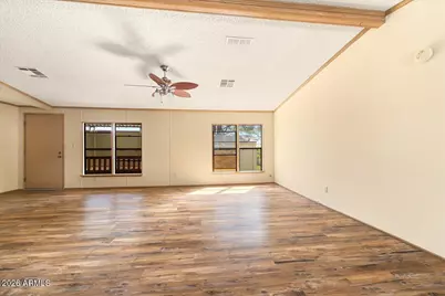 327 Lampliter Village, Clarkdale, AZ 86324 - Photo 6