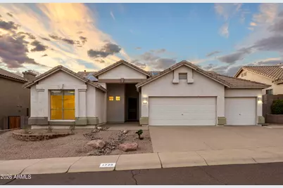 1726 E Ross Avenue, Phoenix, AZ 85024 - Photo 1