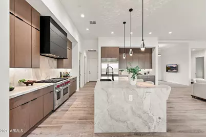 1644 E Creek Canyon Road, Phoenix, AZ 85086 - Photo 10