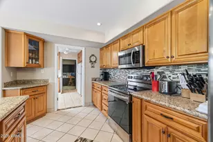 21419 N Palm Desert Dr, Sun City West, AZ 85375 - Photo 40
