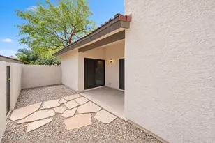 1718 S Longmore St, Mesa, AZ 85202 - Photo 20