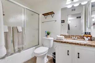 8914 W Desert Jewel Dr, Peoria, AZ 85345 - Photo 14