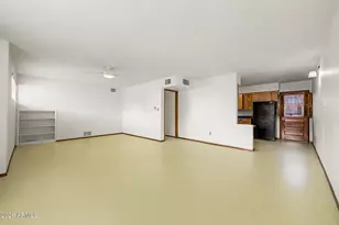 450 W Earll Dr, Phoenix, AZ 85013 - Photo 12