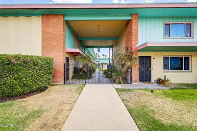 450 W Earll Drive #15, Phoenix, AZ 85013 - Photo 1