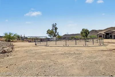 305 W Leann Lane, New River, AZ 85087 - Photo 34