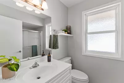 10944 W Saratoga Circle, Sun City, AZ 85351 - Photo 18