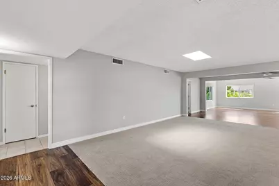 10944 W Saratoga Circle, Sun City, AZ 85351 - Photo 12