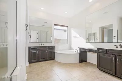 941 E Lowell Avenue, Gilbert, AZ 85295 - Photo 20