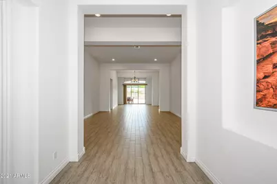 941 E Lowell Avenue, Gilbert, AZ 85295 - Photo 4