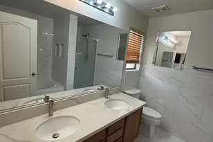 9518 N 82nd Glen, Peoria, AZ 85345 - Photo 4