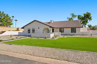 129 E Citation Ln, Tempe, AZ 85284 - Photo 2