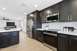 129 E Citation Ln, Tempe, AZ 85284 - Photo 20