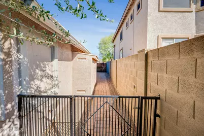 4433 W Phalen Drive, New River, AZ 85087 - Photo 36