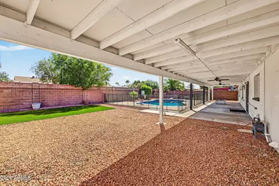 18801 N 23rd Avenue, Phoenix, AZ 85027 - Photo 20